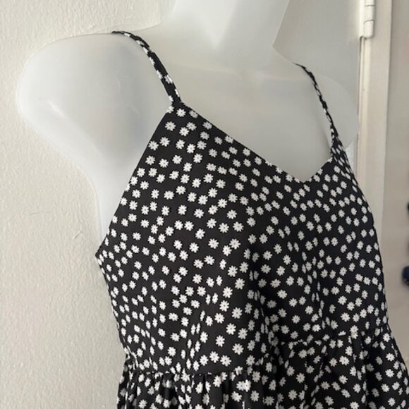 Pretty Floral Flared Top - Picture 4 of 7